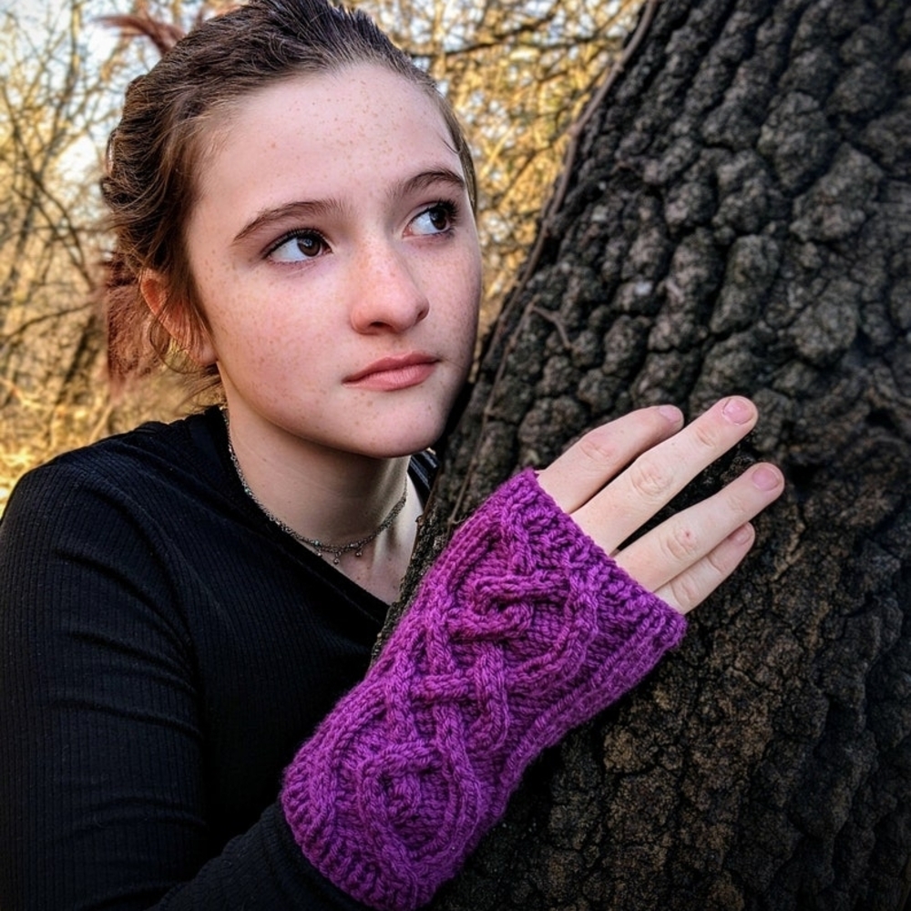 Mulberry Knit Fingerless Gloves